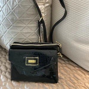 NWOT BETSEY JOHNSON BLACK PATENT FAUX LEATHER SHOULDER BAG - Picture 1 of 11