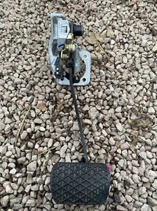 Gruppo pedali freno automatico Mercedes Benz w124 - Foto 1 di 4