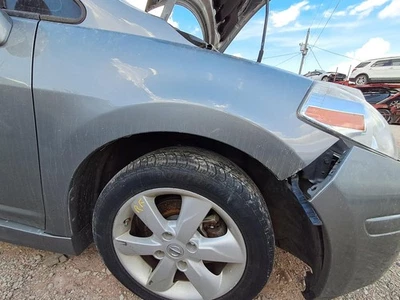 Used Front Right Fender fits: 2012 Nissan Versa Front Right Grade A Foto 1 de 4