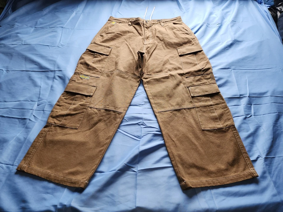 PANTALONES CARGO DOBLES EMPYRE LONA CAQUI ULTRA SUELTOS HOMBRE TALLA 38/30 ESTÁ USADO Foto 1 de 4