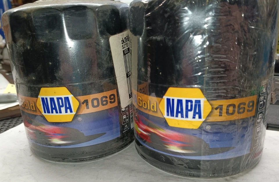 Napa Gold Oil Filter 1069. (Wix 51069) Pack of 2. - Image 1 of 1
