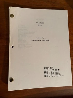 The X Files: Script "Tooms" Foto 1 de 4