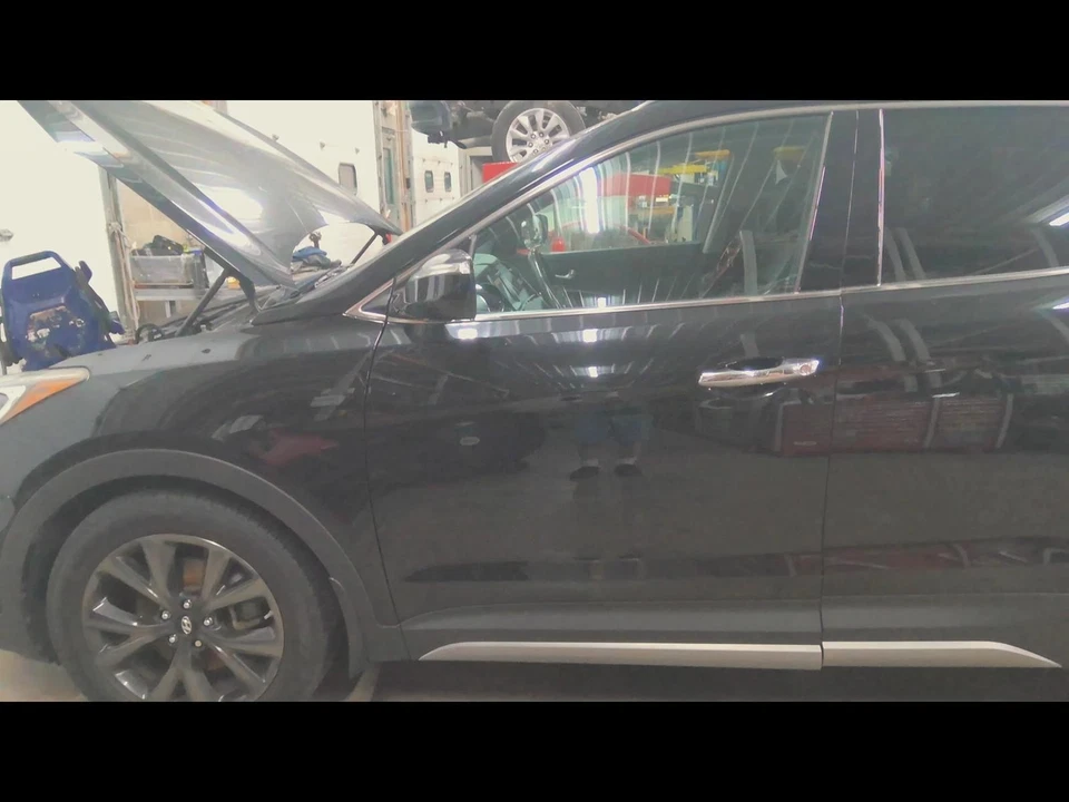 Used Front Left Door Assembly Front fits: 2017 Hyundai Santa fe LWB Front Left G Foto 1 de 4