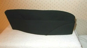 CAPPELLO GUARNIGIONE POLIESTERE BLU/NERO UFFICIALE U.S. NAVY UOMO o DONNA alcuni con spilla - Foto 1 di 22