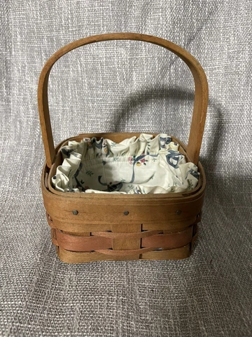 Longaberger Small Square Basket w/Fabric Liner Signed RR 1991 Cover