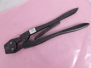 AMP 69876 CRIMPING TOOL 1/8 O.D.T. W/ CALIBRATED STICKER 3/10/2014 TO 3/7/2016 - Bild 1 von 11