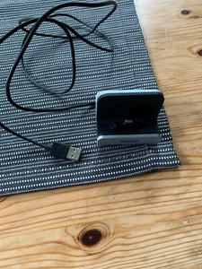 Belkin Charge+Sync Dock, for iPhone, model F8J045 Used. - Zdjęcie 1 z 2