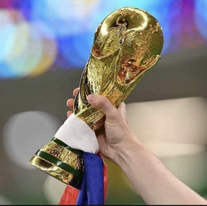 Réplica de la Copa Mundial de la FIFA, tamaño completo - Imagen 1 de 3