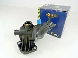 VEMO V15-99-1905 Engine Coolant Thermostat for AUDI A4 A6 VW Passat SEAT '01-'10 - Picture 1 of 11