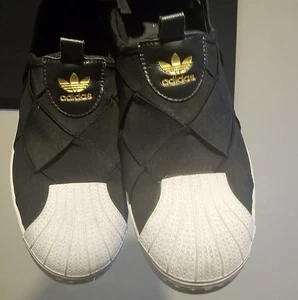 Adidas Superstar Core Black Cloud White Gold - Picture 1 of 7