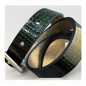 Cinturón de cuero verde plateado reversible piel de serpiente reptil en relieve M nuevo con etiquetas - Imagen 1 de 18