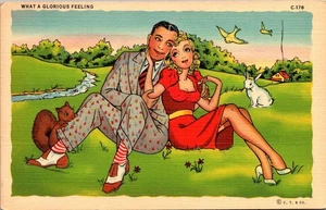 Was für ein herrliches Gefühl ROMANTISCHES PAAR im Park Leinen Comic Kunst Leinen Postkarte - Bild 1 von 2