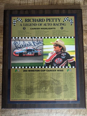 Placa autografada Richard Petty Career Highlights - Imagem 1 de 2