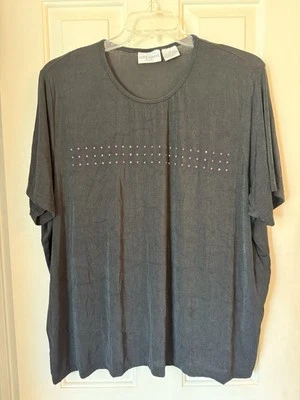 Kathy Ireland womans plus size top 3x ,solid black with hot pink stud pattern - Image 1 of 4