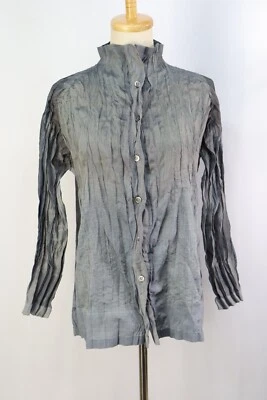 ISSEY MIYAKE FETE Gray Pleats Jacket 154 9073 - Image 1 of 4