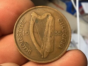 1935 IRLANDA grande penny 30,9 mm, centesimo, buona fortuna, animale gallina e pulcini, 1 moneta - Foto 1 di 22