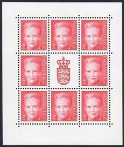 DINAMARCA. 2003. 34 kr. Queen Margrethe, hoja, montada sin montar o nunca montada (SM7) - Imagen 1 de 1