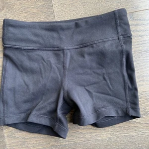 Athleta black Chit Chat 2.0 Shorts Size S (7) - Picture 1 of 6