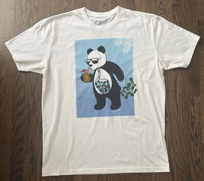 Riot Society XL Oso Panda en Tonos Blancos Bebida Piñas Hecho en EE. UU. Algodón Poli Foto 1 de 4