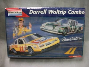 MONOGRAMA DARRELL WALTRIP COMBO 2 NASCARS COMBO MODELO ESCALA 1:24 - Imagen 1 de 6