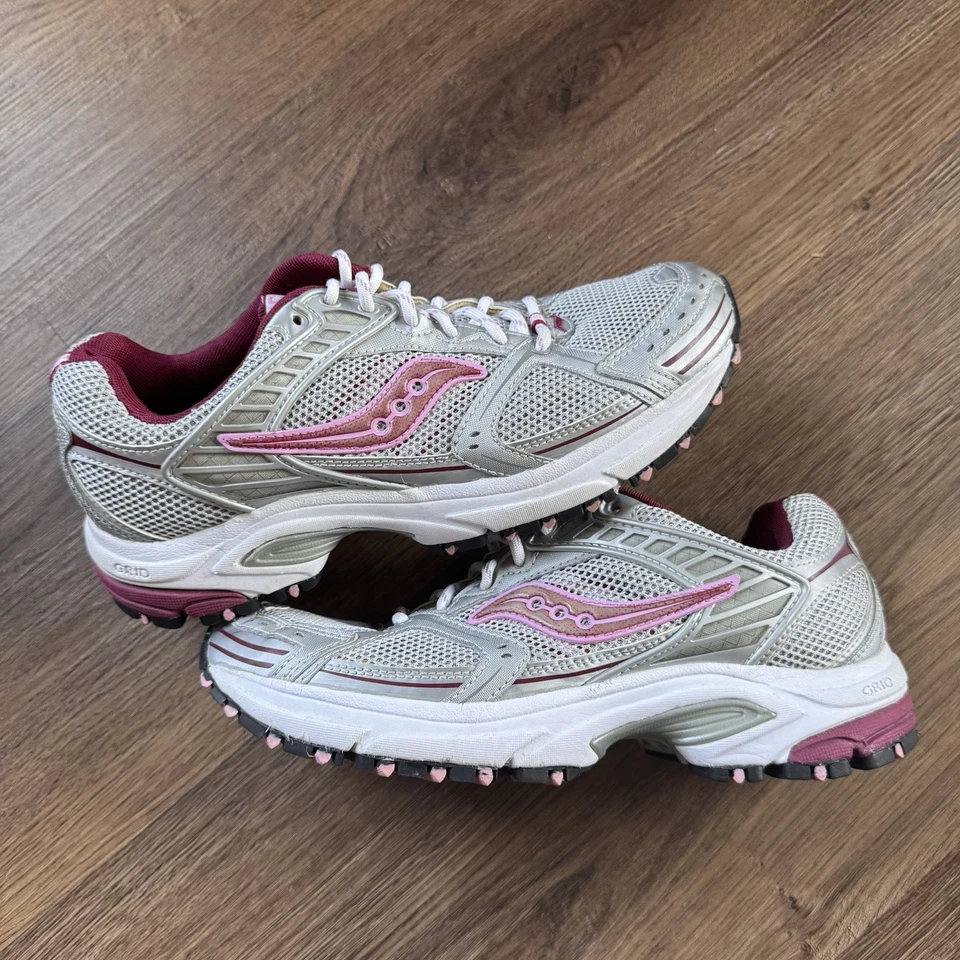 Zapatillas retro Y2K Saucony Grid Excursion TR plateadas borgoña talla 8,5 para mujer” Foto 1 de 4