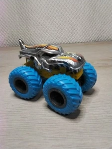 Hit Wheels Mega Wrex Monster Truck Chrome Silver Beast Bashers 1:64 Rare VGC - Picture 1 of 3