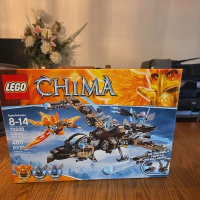 LEGO LEGENDS OF CHIMA: Vultrix's Sky Scavenger (70228) - Image 1 of 4