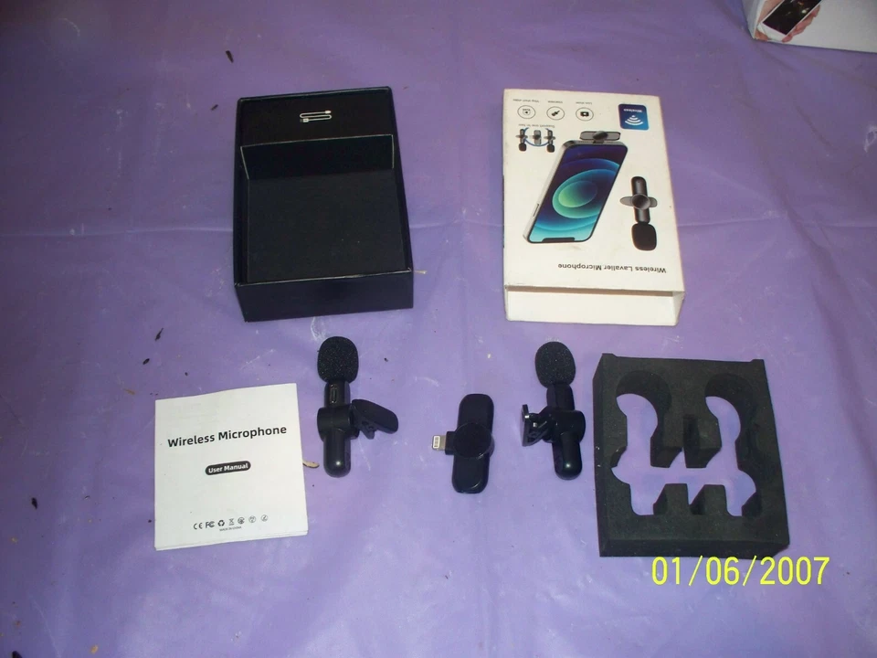 Dual Microphone, Wireless Lavalier Microphones - Image 1 of 1