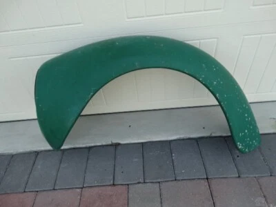 Guardabarros delantero izquierdo Volkswagen Super Beetle OEM 1973 Foto 1 de 4