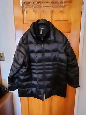 Abrigo acolchado negro Style & Co. para mujer con doble cremallera forrado con plumas talla 24W  Foto 1 de 4