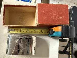 Wealthometer Coin Bank Prima Banca Nazionale Libano PA. n. 1202 con scatola senza chiave - Foto 1 di 9