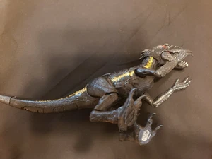 (55) Modellino giocattolo dinosauro super posabile Mattel Jurassic World Indoraptor 2017 - Foto 1 di 2