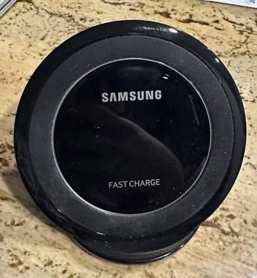 Samsung Galaxy Standing Wireless Charger (EP-NG930) See Description - Image 1 of 2