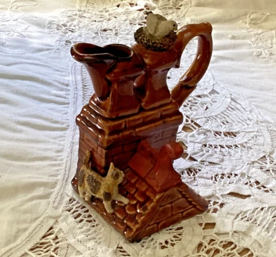 Collectable Park Rose Jug Cat and Pigeon on Roof Top - Image 1 of 4