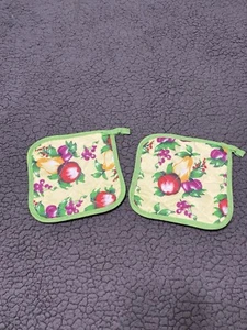 Vintage Fruit Pattern Pot Holders Apple Pear Grape Green Kitchen Lot of 8 - Picture 1 of 4