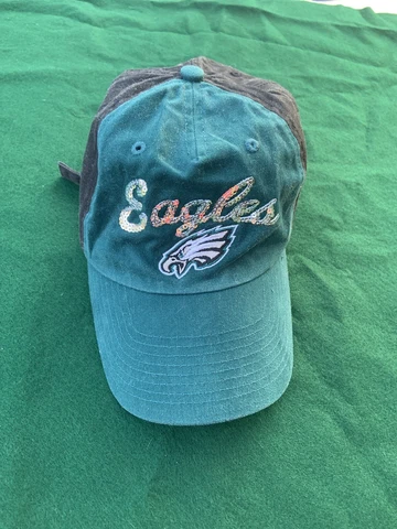 Ladies Philadelphia Eagles Bedazzled Cap w/ Official Sunglasses Cover