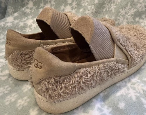 Mocassini Ugg Ricci in peluche fuzzy taglia 9 5 pelliccia sintetica beige