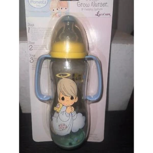 Precious Moments Baby 3 Stufen Grow Kinderzimmer/ Trinkflasche. Baby Engel Print Neu mit Etikett - Bild 1 von 4