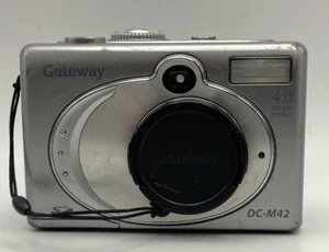 Gateway DC-M42 4MP Digital Camera Silver untested for parts/repair - Picture 1 of 6