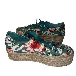 Women's Size 8 Vintage Havanna Sasha Mint Green Floral Cushioned Canvas Shoes - Picture 1 of 9