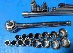 Vintage V series 3/8" Dr. Socket set. USA Made. 22 PC - Picture 1 of 7