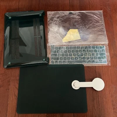 Macbook Pro 14 Inch Case with Macsafe Keyboard cover Screen protector - Image 1 of 3