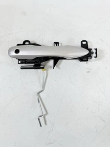 2016 - 2022 Toyota Prius Front Left Driver Side Door Exterior Handle w/ Base OEM - Bild 1 von 8