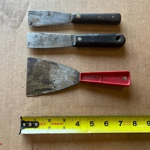 Red Devil & Hyde 3 pc Putty Knife Set with 3" and 1-1/4" - Picture 1 of 9