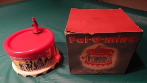 1950'S MUSICAL PAL-O- MINC HURDY GURDY CRANK TOY WITH BOX ~ VIDEO ~ "RARE" - Picture 1 of 3