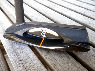 Cleveland VP 1 Blade Putter RH 33.5 " poor grip Free S/H - Image 1 of 4