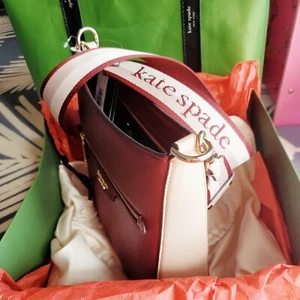 Kate Spad. SHIPS ASAP Hudson Colorblocked Pebbled Large messenger bag. Brand new - Picture 1 of 13