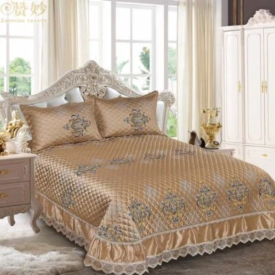 Luxury Golden European Style Ice Silk Jacquard Blanket Bedspread Bed Sheet - Image 1 of 4
