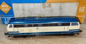 ROCO HO DB V215 DIESEL LOCO  RN 215 033-2 BLUE/IVORY DIRECTIONAL LIGHTS - BOXED - Picture 1 of 5