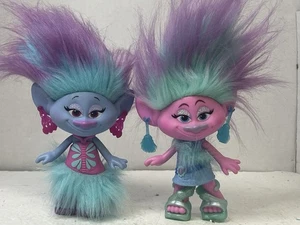 2 Trolle Satin & Chenille 5" Troll Puppen Figuren Hasbro DreamWorks Movie 2015 - Bild 1 von 7